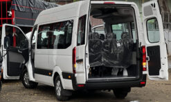 Hyundai Solati 16 chỗ - Ảnh 4