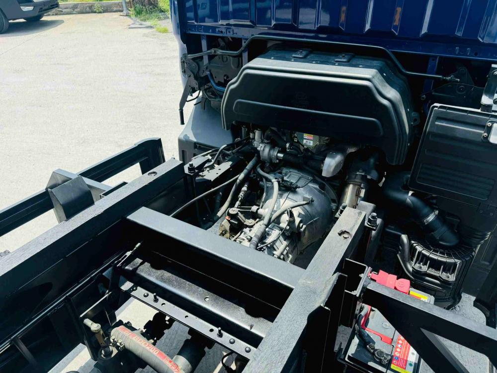 Hyundai N250 thùng ben – góc chụp 6