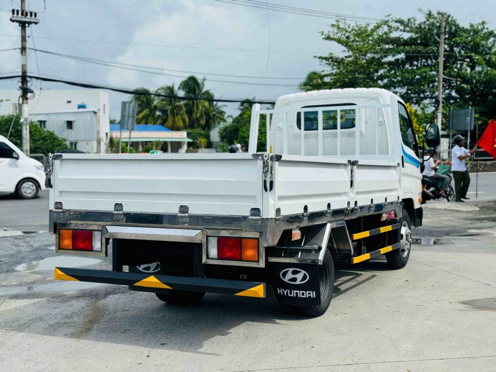 Hyundai N250 thùng lửng – góc chụp 3