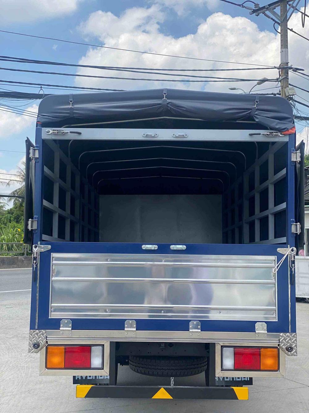 Hyundai N250SL thùng mui bạt – góc chụp 5